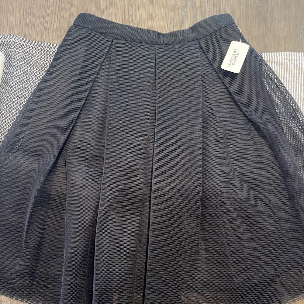 🔥$5 SALE🔥 NWT Black Skirt - Picture 4 of 6
